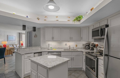 Orange Beach Condo | Beachfront condo on white sands, multiple pools