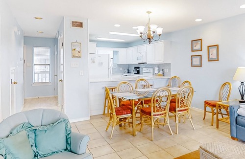 Gulf Shores Condo | Beachfront Condo Overlooking the Gulf w/Deck, Central AC, WiFi & Shared Pool