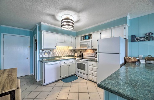 Morehead City Condo | Beachfront Condo w/Boardwalk & Pool Access!