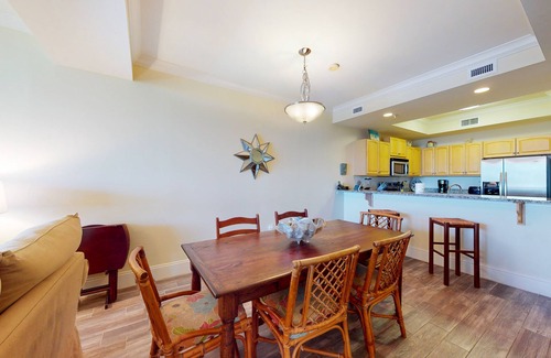Dauphin Island Condo | Beachfront condo with pool, hot tub, W/D, sauna, balcony, and tennis court
