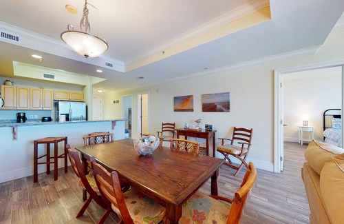 Dauphin Island Condo | Beachfront condo with pool, hot tub, W/D, sauna, balcony, and tennis court