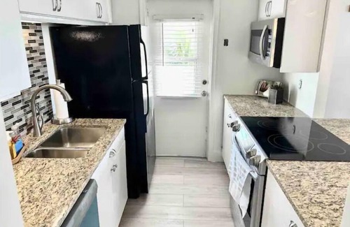 Singer Island House | Beachfront Condo in Singer Island