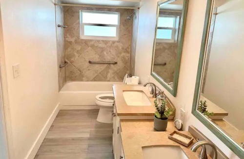 Singer Island House | Beachfront Condo in Singer Island