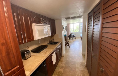 Sunny Isles Beach Apartment | Beachfront condo in Miami!