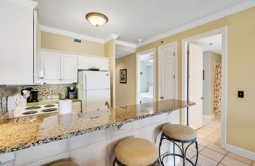 Gulf Shores Condo | Beachfront Condo w/Large Balcony, Shared Hot Tub, Pool, Sauna, Free WiFi, A/C