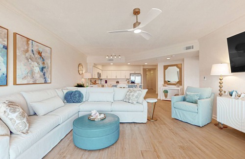 Orange Beach Condo | Beachfront condo w/balcony & resort pools, hot tub, gym, and sauna