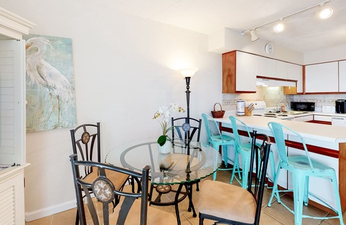 Orange Beach Condo | Beachfront Condo w/Jaw-Dropping Views, Shared Pool, Gym, Private Balcony