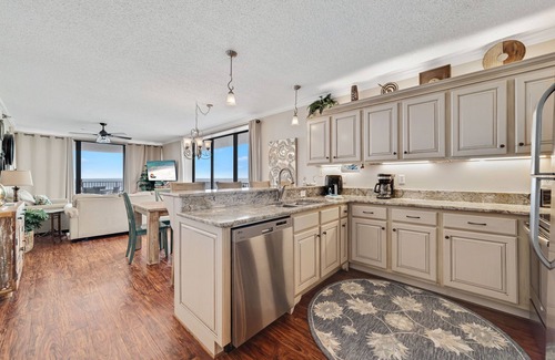 Orange Beach Condo | BEACHFRONT CONDO WITH LARGE WRAP AROUND BALCONY - GULF FRONT POOL!