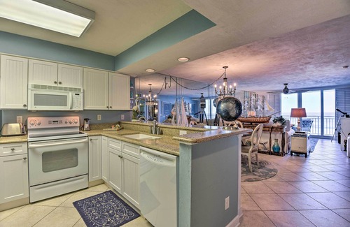 Ponce Inlet Condo | Beachfront Condo w/Pool Access in Ponce Inlet