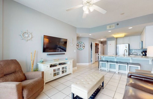 Gulf Shores Condo | Beachfront condo with amazing views, multiple on-site pools & hot tubs