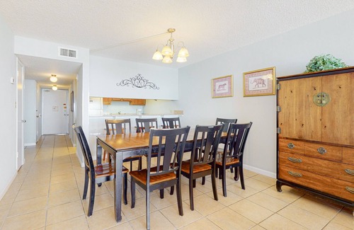 Gulf Shores Condo | Beachfront condo with balcony, pool, BBQ area, central AC, free WiFi, views