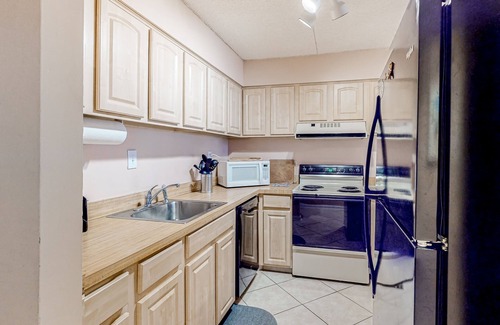 North Ocean City Condo | Beachfront condo with ocean views, pool, enclosed balcony, AC, & W/D
