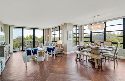 Marco Island House | Beachfront condo with two balconies, pool and tennis