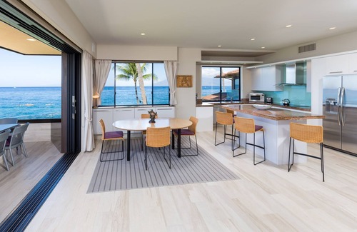 Wailea Condo | Beachfront /Corner /Renovated/2nd floor condo unit: F-204