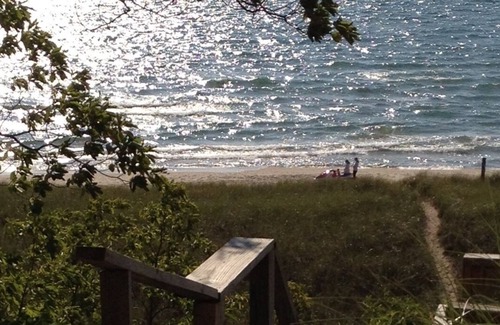 Port Sheldon Cottage | Beachfront Cottage On Lk Mich At Port Sheldon (8 mi. N of Holland)