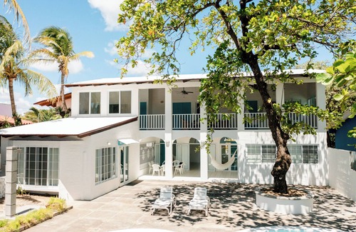 San Juan del Sur House | Beachfront Cozy Family-Friendly House - 5 Mins to Town & Popular Attractions!
