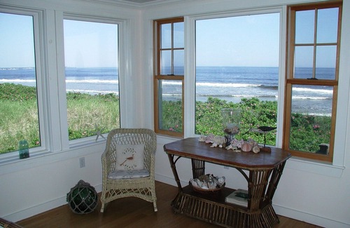 Wells Cottage | Beachfront Drakes Island Cottage
