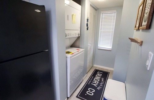 Indian Rocks Beach Condo | Beachfront escape with postcard sunsets