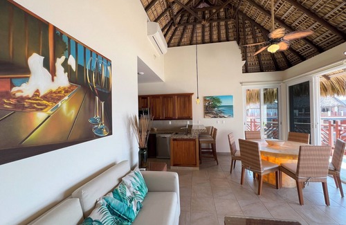 San Pedro Mixtepec Apartment | Beachfront escape! secluded Palmarito beach Penthouse near Puerto Escondido