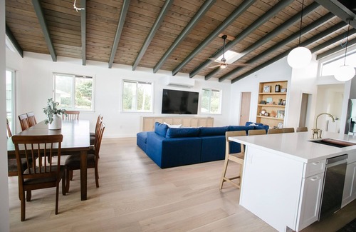 Kahuku House | Beachfront Estate ~ North Shore Getaway, A/C & Gym