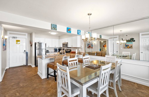Destin Condo | Beachfront,EV Charger,Pickle Ball,3 pools,Tiki Bar,New Fitness Center