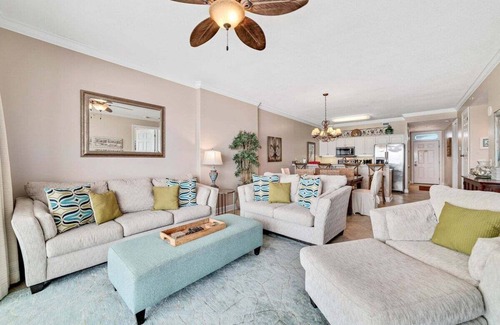 Orange Beach East Condo | BEACHFRONT, FAMILY FRIENDLY, WALK TO FLORABAMA