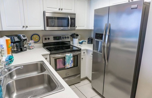 Miramar Beach Condo | BEACHFRONT! FREE BEACH CHAIRS! LOW 9TH FLOOR! Over 146 Five Star Reviews!