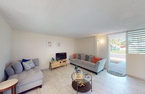 3ra Seccion House | Beachfront Full House 3 beds - 18 mins to SJU