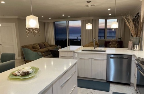 Marco Island Condo | BEACHFRONT GEM with 3 king beds,3 baths,a den,spacious living room,large lanai!