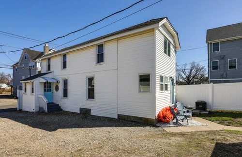Milford House | Beachfront getaway in Milford