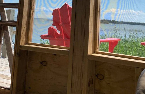 Hessel Cottage | Beachfront Getaway on Quiet Bay leading to Lake Huron