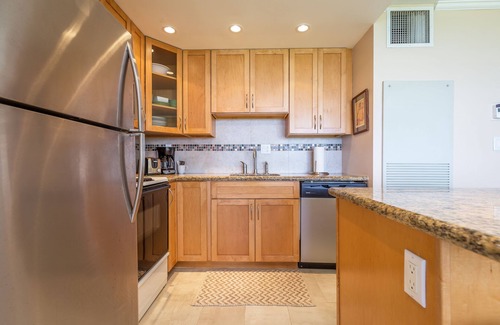Kihei Condo | Beachfront ,Groundfloor, Oceanfront Corner unit 114 - Steps to the Beach!