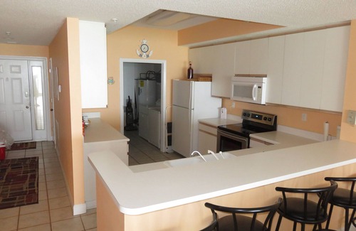 Navarre Beach Condo | Beachfront Gulf 2 Bedroom Condo- Navarre Beach
