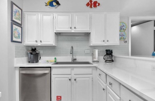Miramar Beach Condo | *Beachfront | Gulf Views | Private Resort l Large Community Pool