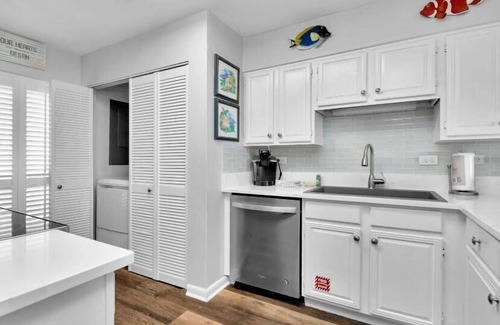 Miramar Beach Condo | *Beachfront | Gulf Views | Private Resort l Large Community Pool