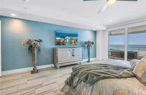 Indian Shores Apartment | Beachfront Heated Pool Hot Tub