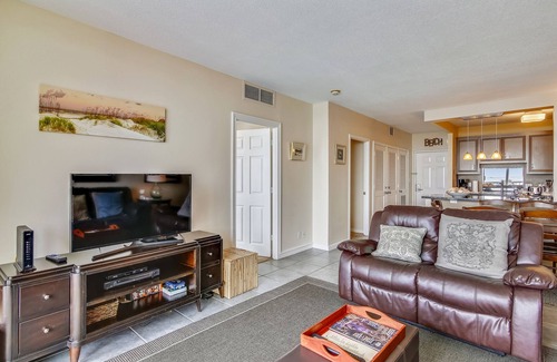 Galveston Condo | Beachfront Hideaway | Water Views, Pool