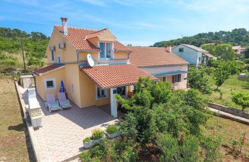 Molat House | Beachfront Holiday House Zita