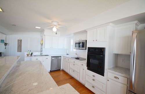 Terramar Beach House | BEACHFRONT Home -4 Bedroom 3 Bath -Spectacular View! -Welcome large families!nn