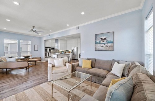 Galveston House | Beachfront Home with Breathtaking Views