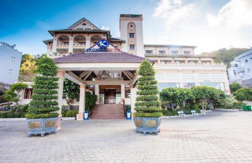 Vung Tau Hotel | Beachfront Hotel