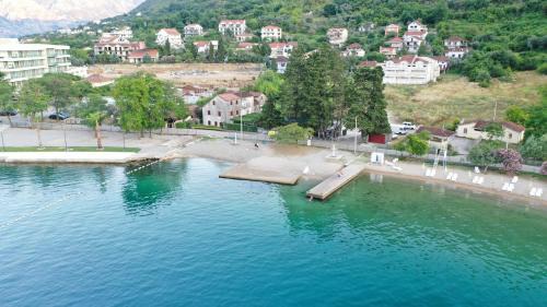 Donji Stoliv Apartment | Beachfront House Jovan