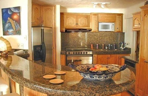 Downtown Puerto Vallarta Condo | !BEACHFRONT IN THE CITY CENTER! SPECIAL! SUMMERTIME SPECIAL - ONLY 195/NT!