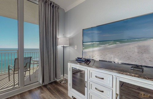 Panama City Beach Condo | Beachfront / Kid's Pool / Private Balcony FLPCB13