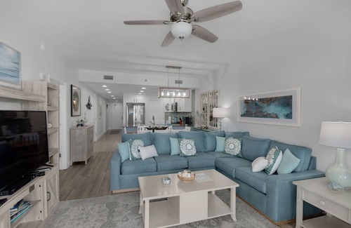 Panama City Beach Condo | 🏝️BeachFront~Large Balcony~Pool~Spa~2BR+Bunks Sterling Breeze 804
