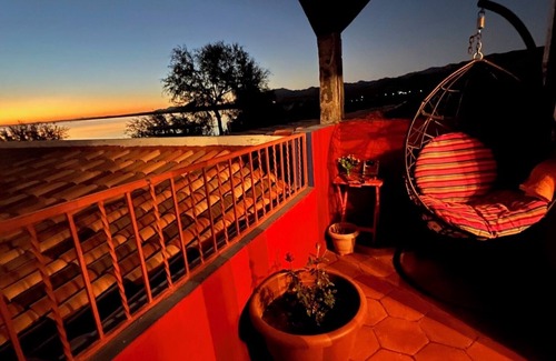 Mulege House | Beachfront -Laidback Luxury (5BR/5Bath) w/staff, Beachfront 5 bedroom Awesome!