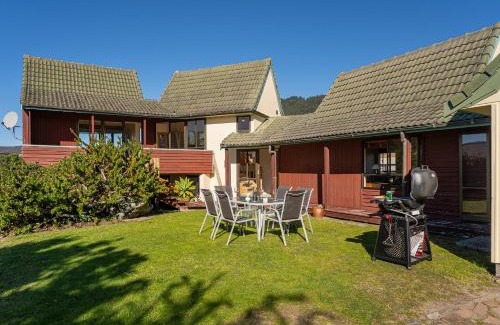 Pauanui House | Beachfront Landing - Pauanui Holiday Home