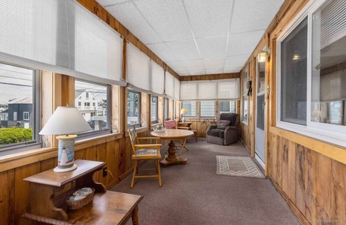 Wells Beach House | Beachfront, LOTS of Parking, 4 Bedroom /2 Bathrooms /Sleeps 8+