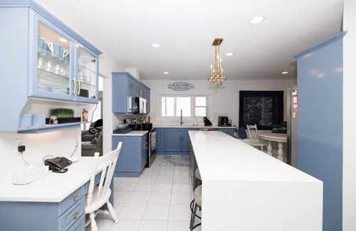 Port Colborne Cottage | Beachfront Luxury | Cedar Bay Retreat Near Sherkston Shores | Port Colborne.
