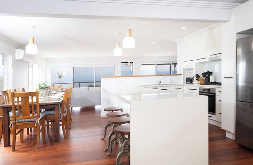 Forster House | Beachfront Luxury - Games Room & Beach Essentials!